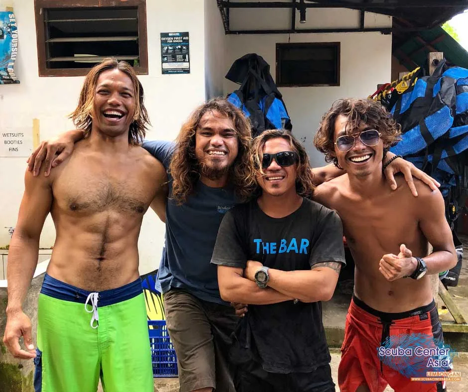 scuba diving family
