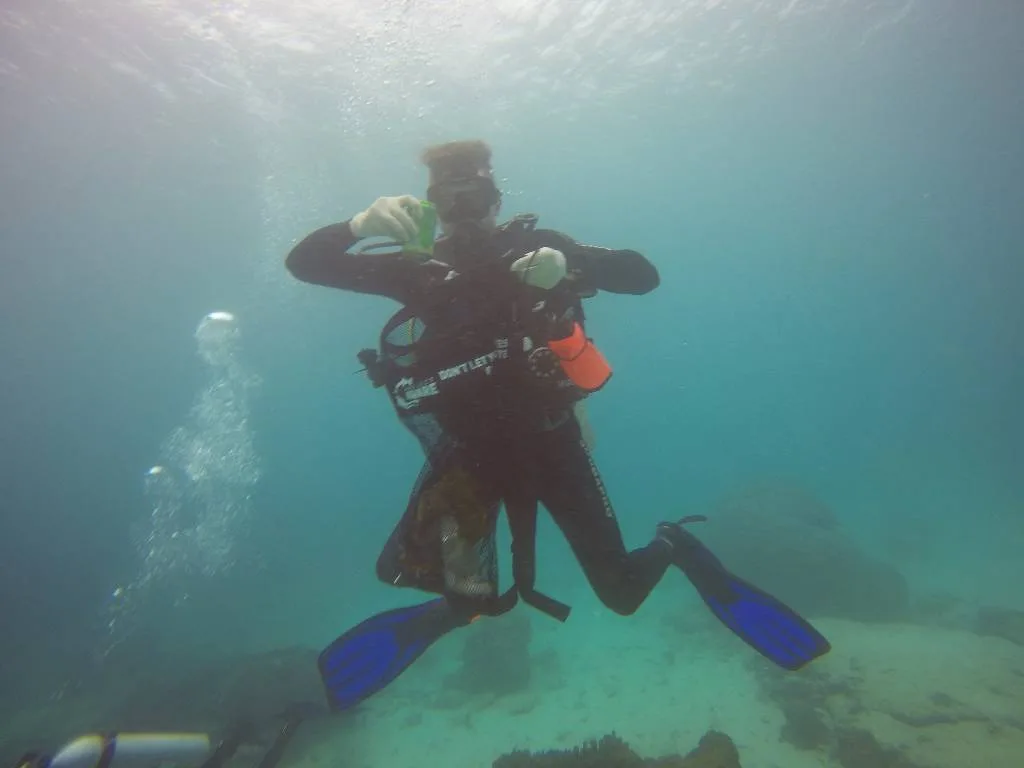 PADI Divemaster candidate