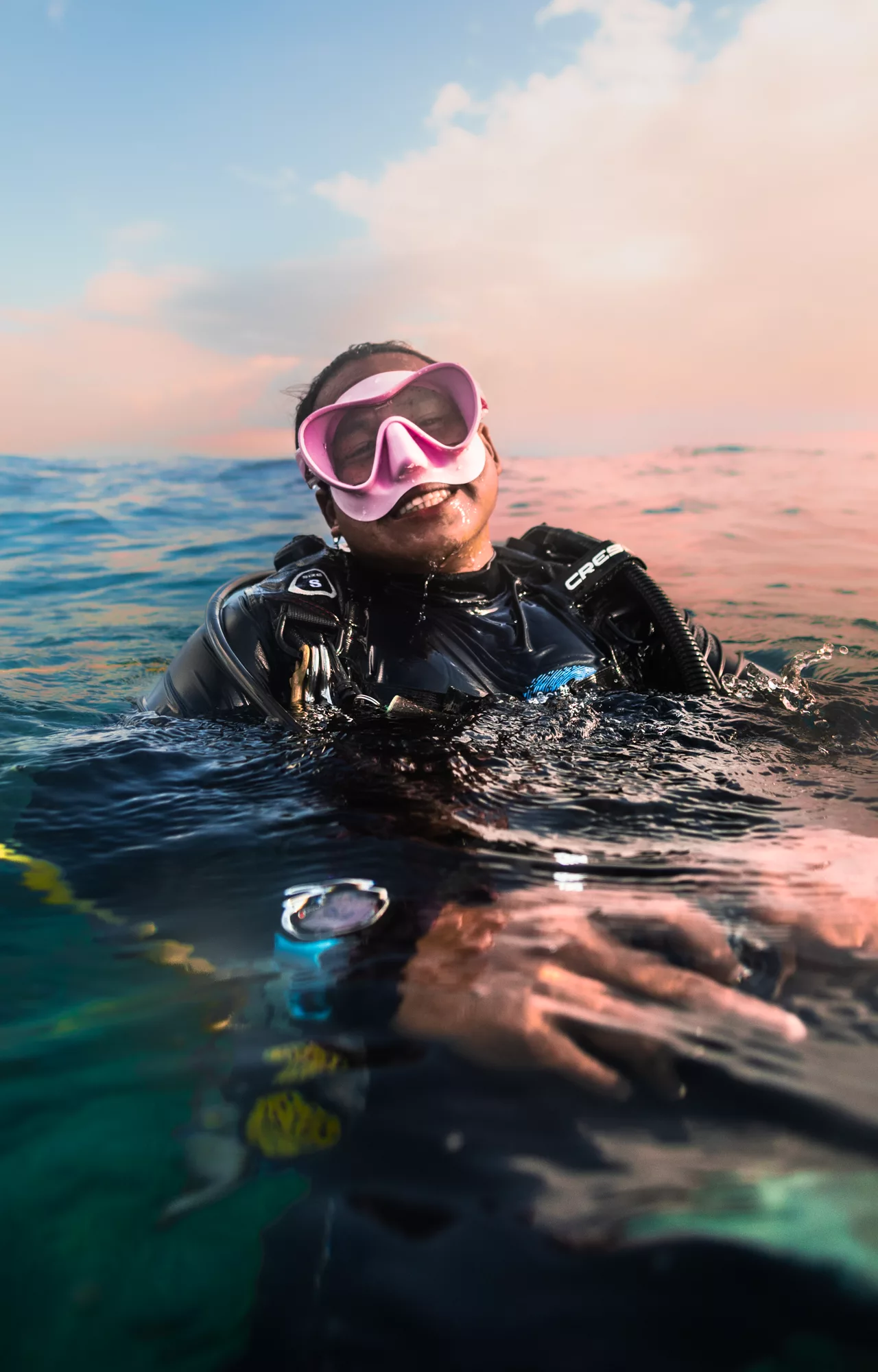 happy diver after a fantastic colorfull dive in the nusa penida divesites with scuba center asia